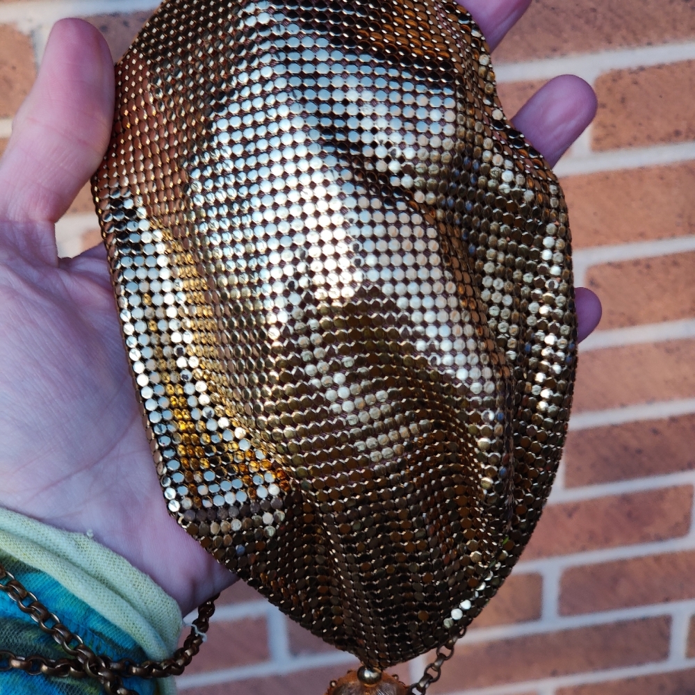 Vintage 1930s Whiting and Davis Flapper Gold Mesh Drawstring bag - Picture 5 of 12